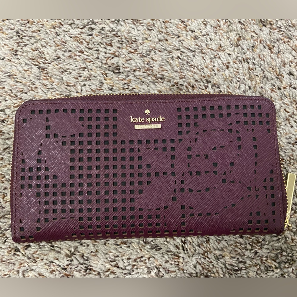 Kate Spade Large Wallet with Zipper